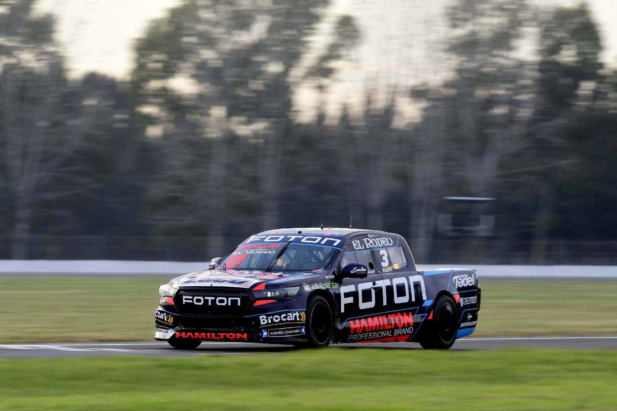 Werner se quedó con una nueva pole en las camionetas
